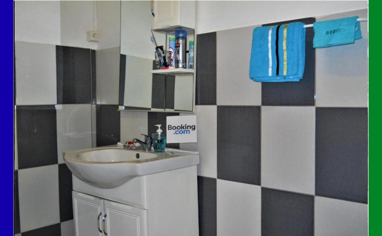 Hostel Des 3 Sources แซงต์-มารีย์ ภายนอก รูปภาพ